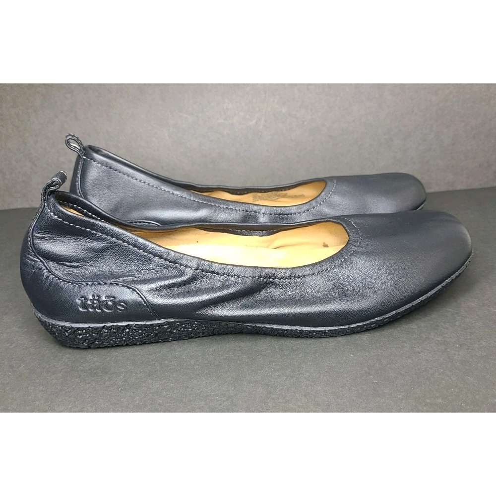 Taos Footwear Black Leather Ballet Flats